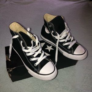 Converse Lil Boy/Girl ChuckTaylor HiCasual Sneaker